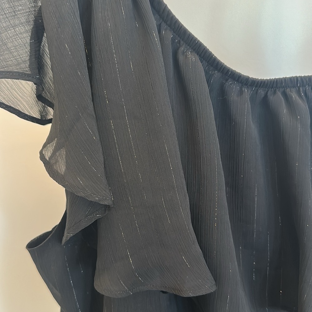 Torrid One Shoulder Ruffle Top - Picture 2 of 8